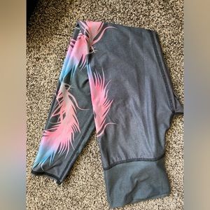 Balanced Feather Teeki hot pant